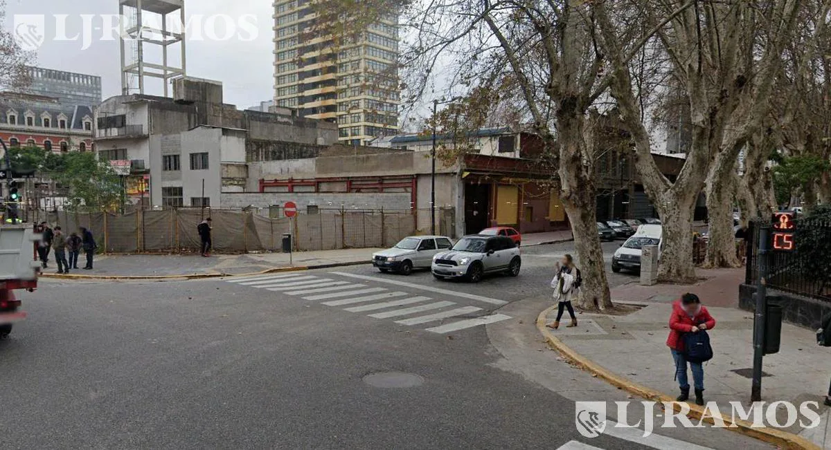 Terreno sobre Paseo Colón foto 4