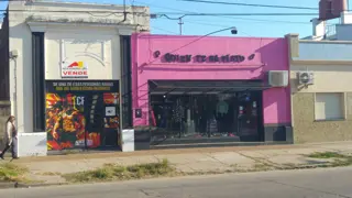LOCAL COMERCIAL Y GALPON CON OFICINA foto 2