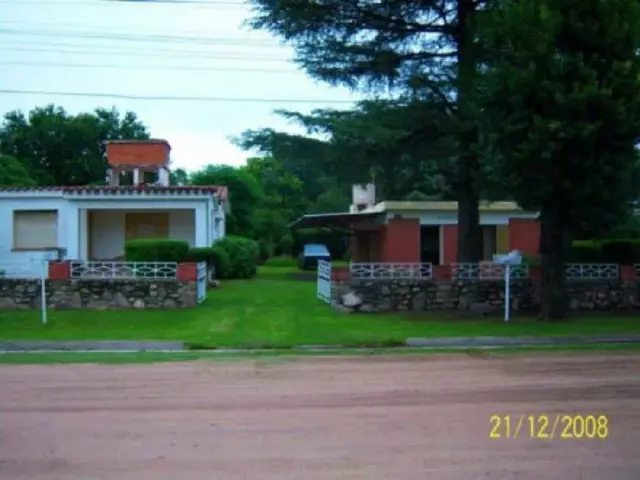 Nº DE REF. 37. Gran rentabilidad complejo de 3 propiedades en bialet masse a 2 cuadras de la ruta
