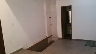 Exelente local en zona comercial a la callé de 78 metros cuadrados en dos plantas foto 4