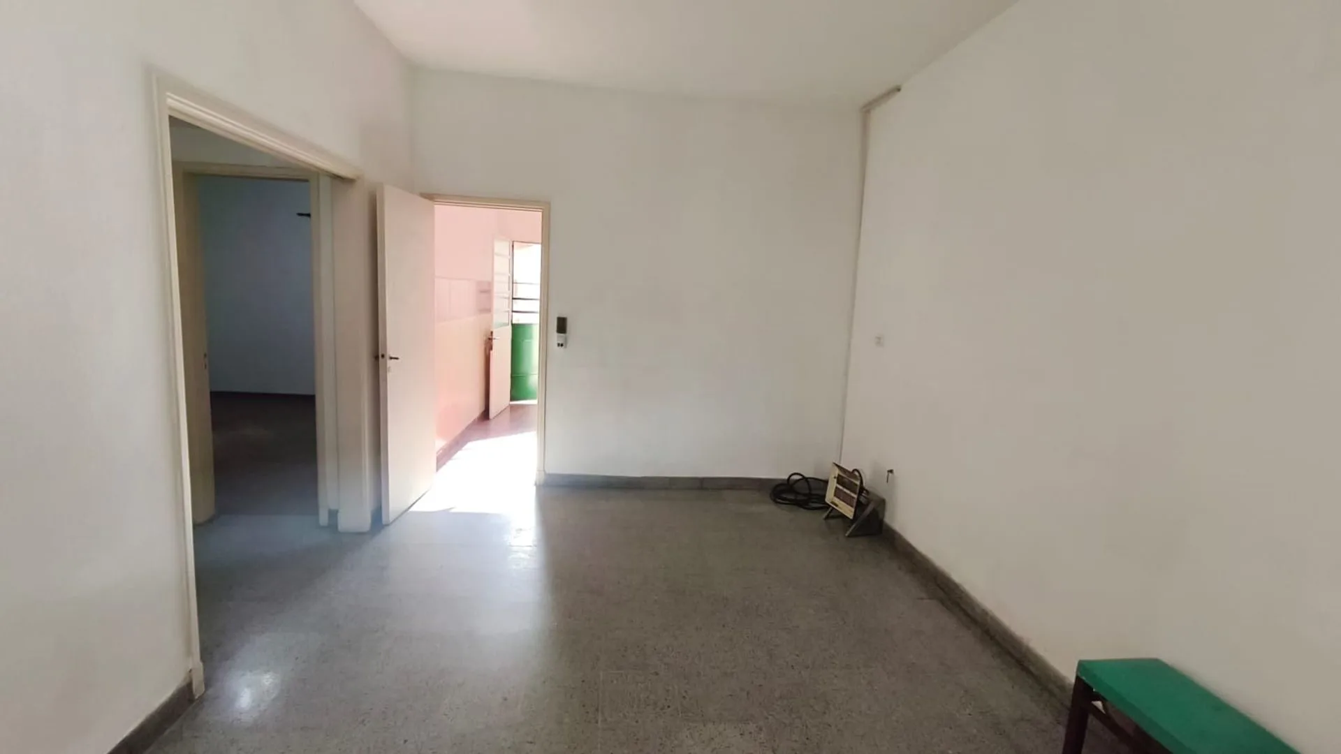 Venta PH  4 ambientes planta baja patio propio foto 5