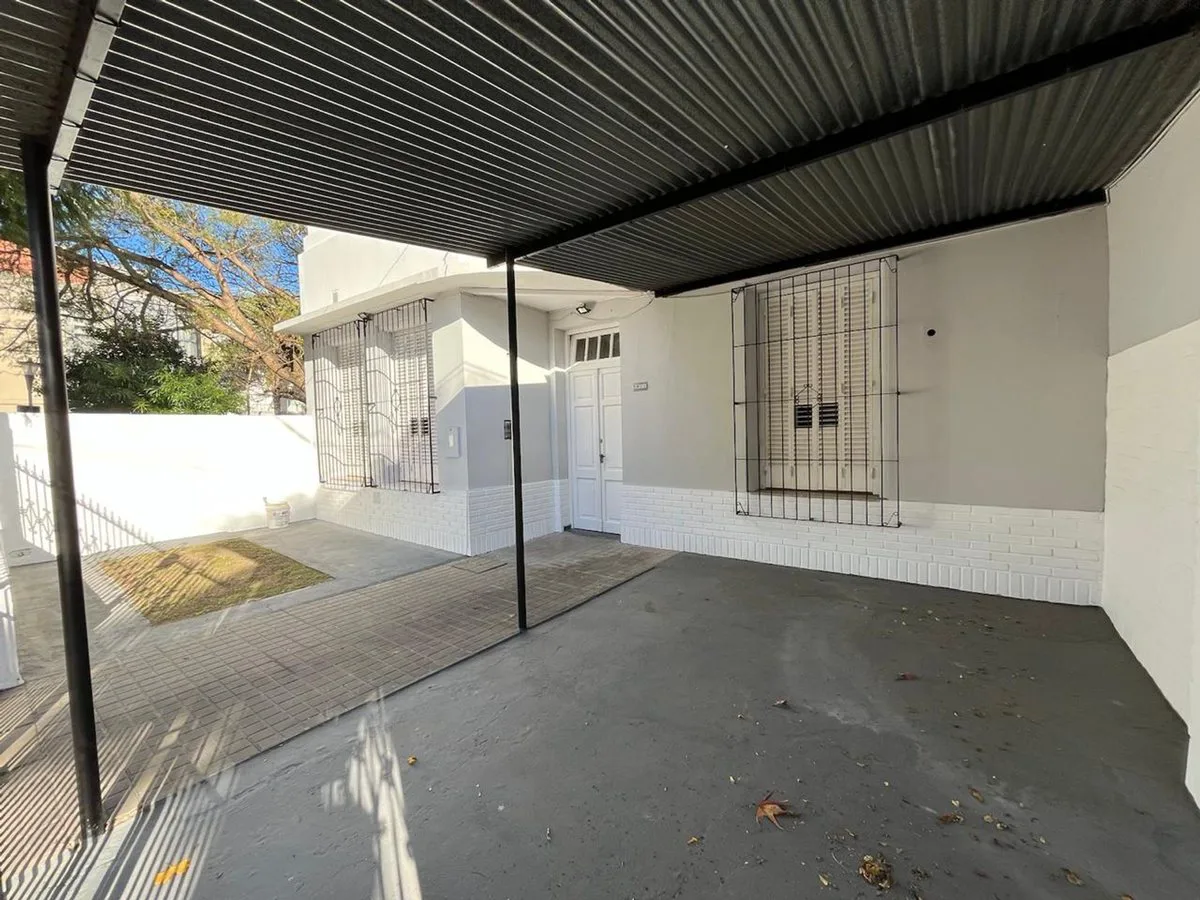 Venta Casa con gran terreno en Candioti Norte foto 4