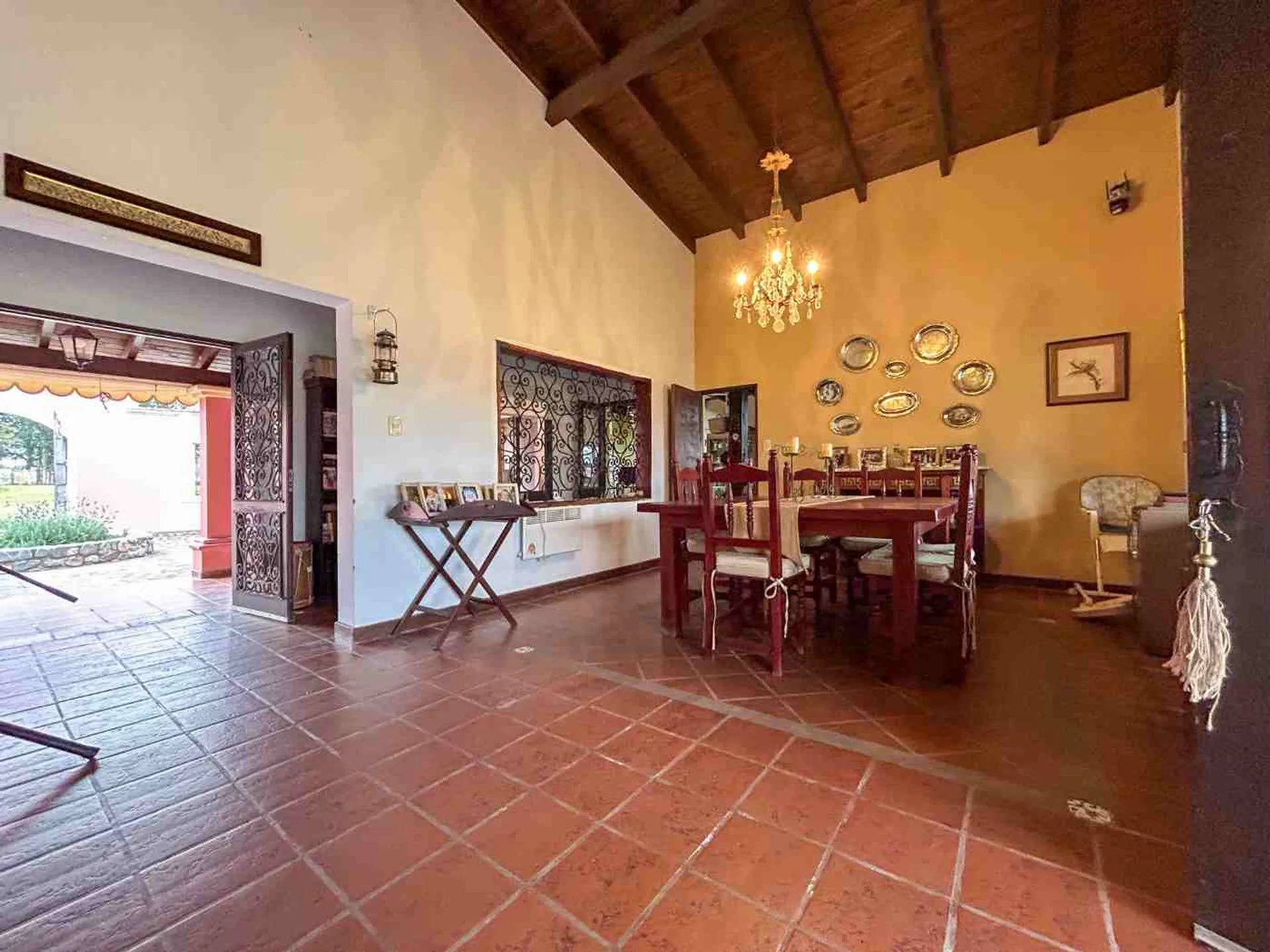 Alquiler casa finca 4 dormitorio 6Ha Campo Quijano foto 5