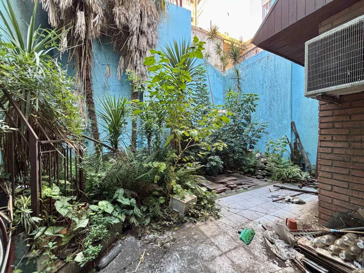 VENTA CASA 6 AMBIENTES ALMAGRO 2 PLANTAS COCHERA foto 2