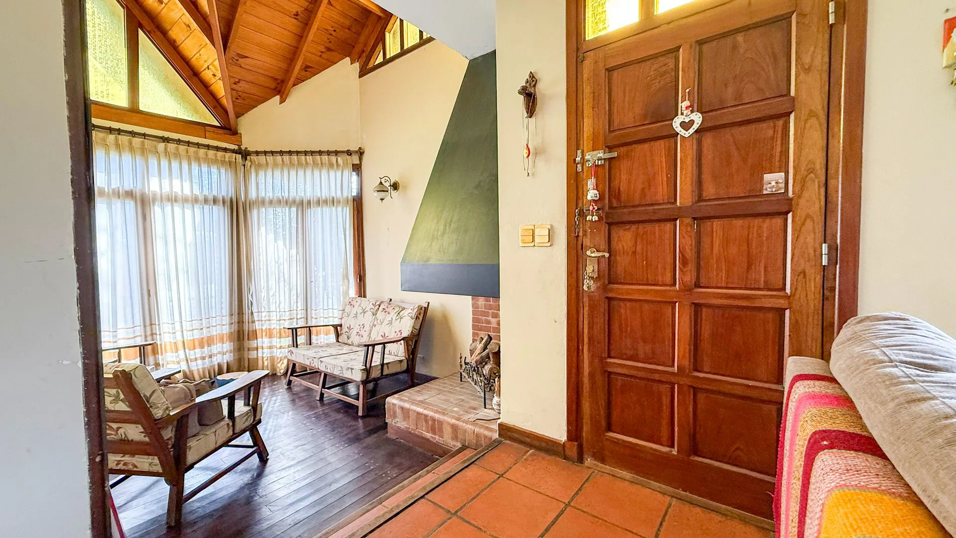 VENTA IMPORTANTE CHALET 5 AMBIENTES SANTA MONICA foto 4