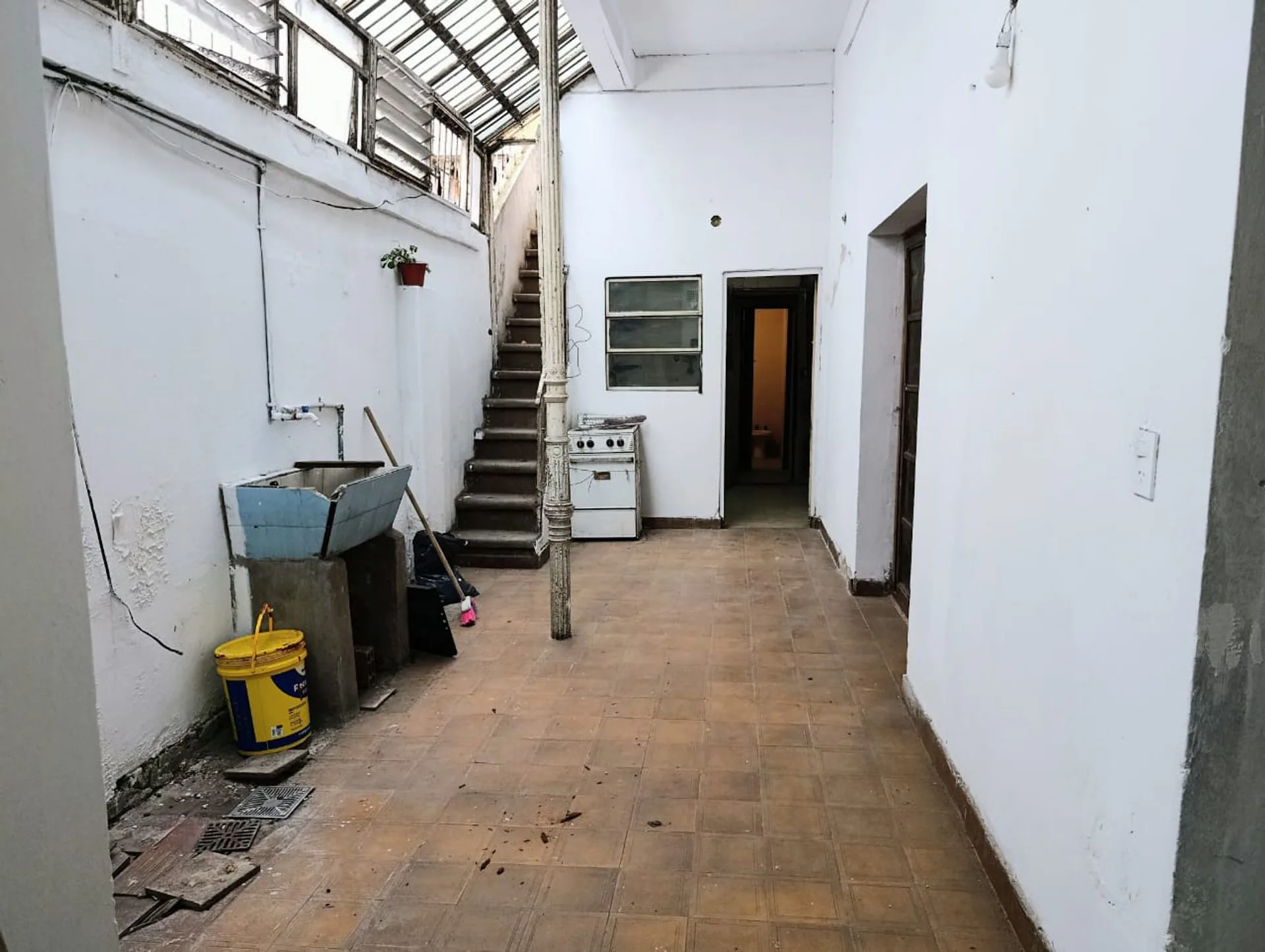 OPORTUNIDAD VENTA PH 4 AMBIENTES FLORES TERRAZA foto 5