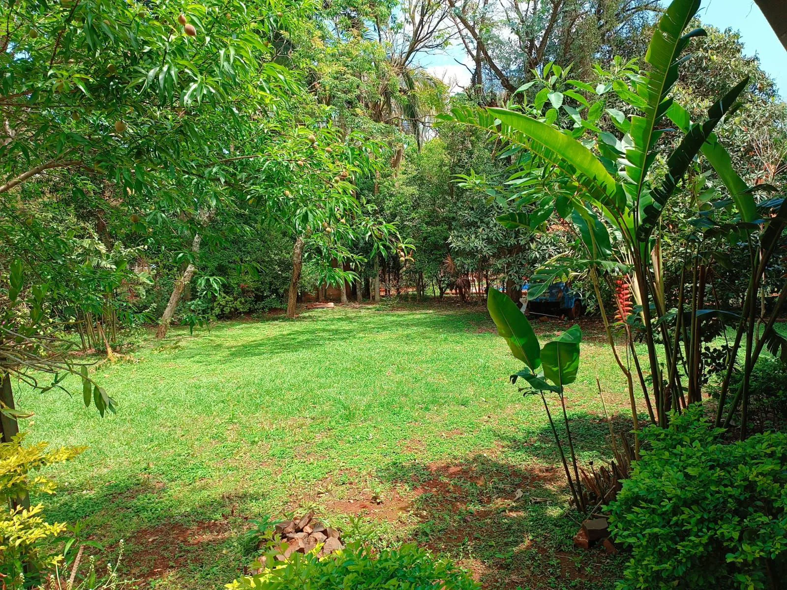 vendo o permuto Casa Barrio residencial Yerbal con terreno 40 x 40 foto 2