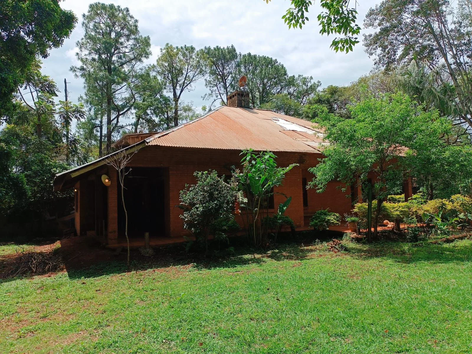 vendo o permuto Casa Barrio residencial Yerbal con terreno 40 x 40 foto 3