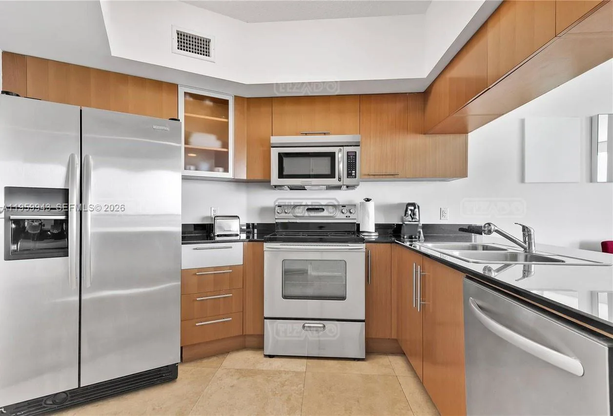 1750 N Bayshore Dr #3301 1700 foto 2