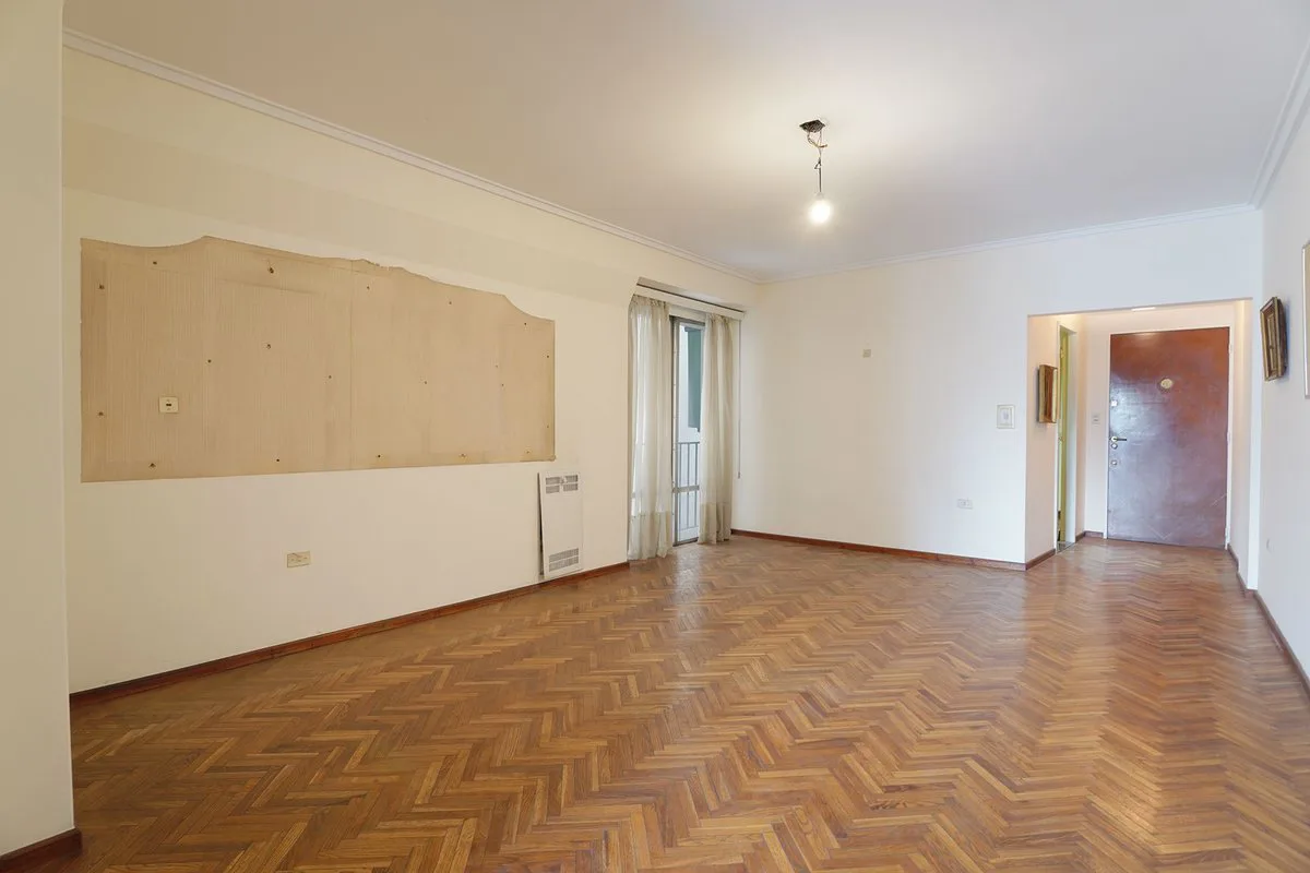VENTA DPTO 3 DORM C/DEPEND. COCHERA FIJA CABALLITO foto 4