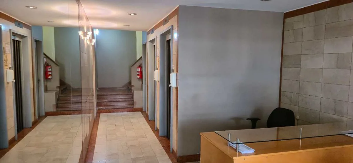 Venta oficina Centro Suipacha y Avenida Córdoba foto 3