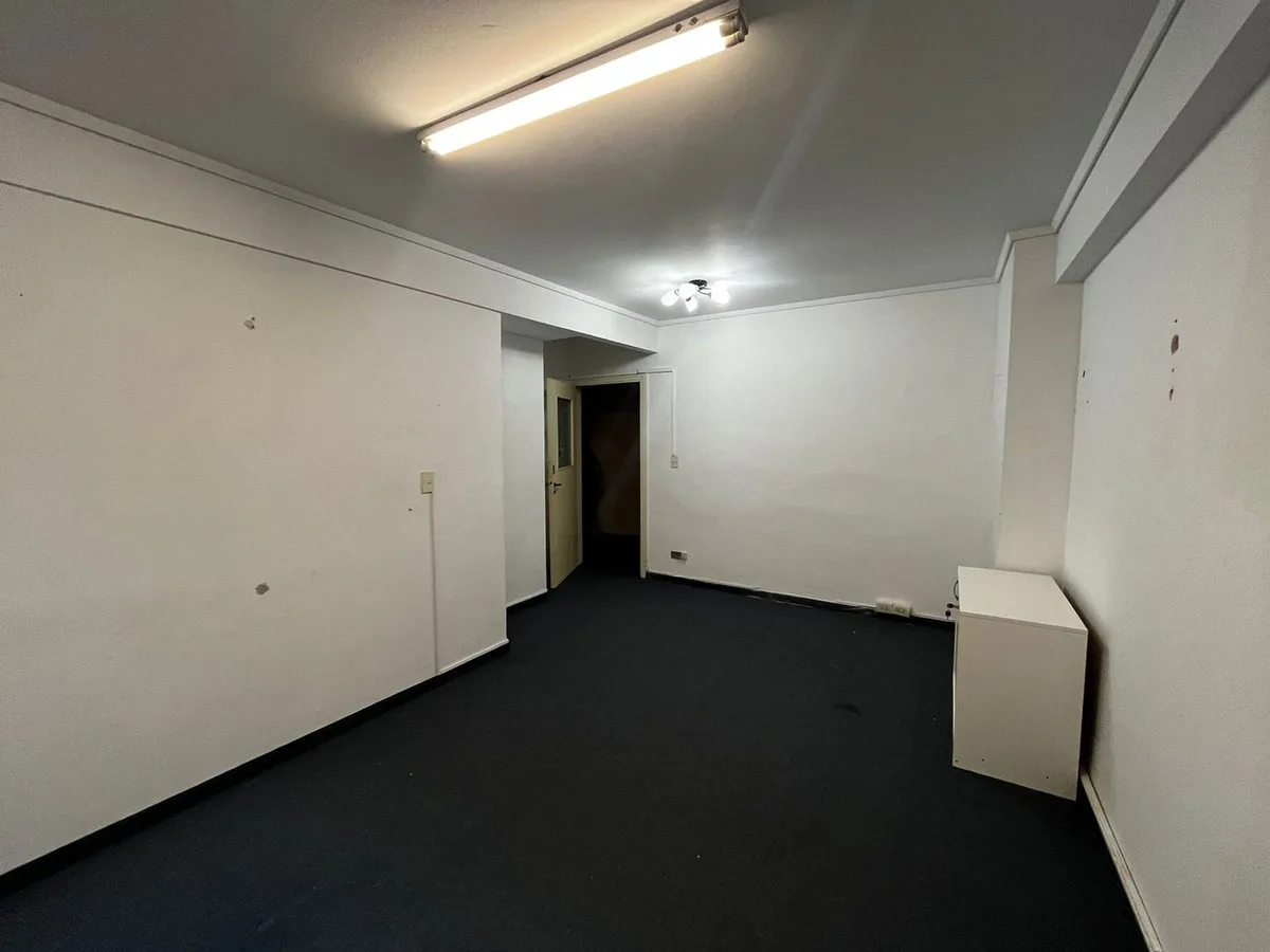 Venta oficina Centro Suipacha y Avenida Córdoba foto 5