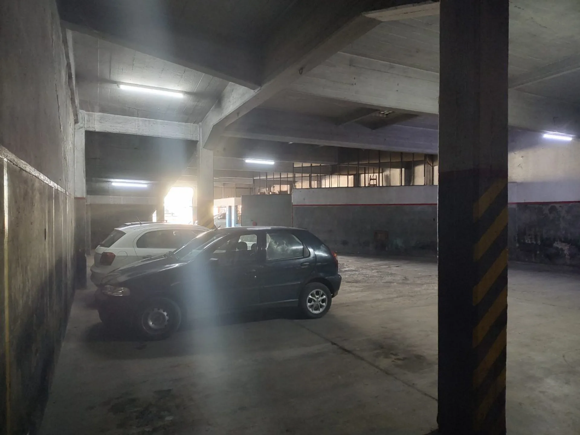 VENTA DEPOSITO, GALPON, MORON CENTRO! foto 4