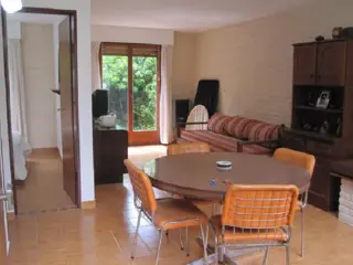 Unidad 4: Dto t/duplex 2 amb. Pinamar Zona Golf  6 cuadras de la playa
 Balneario Ufo Point foto 3