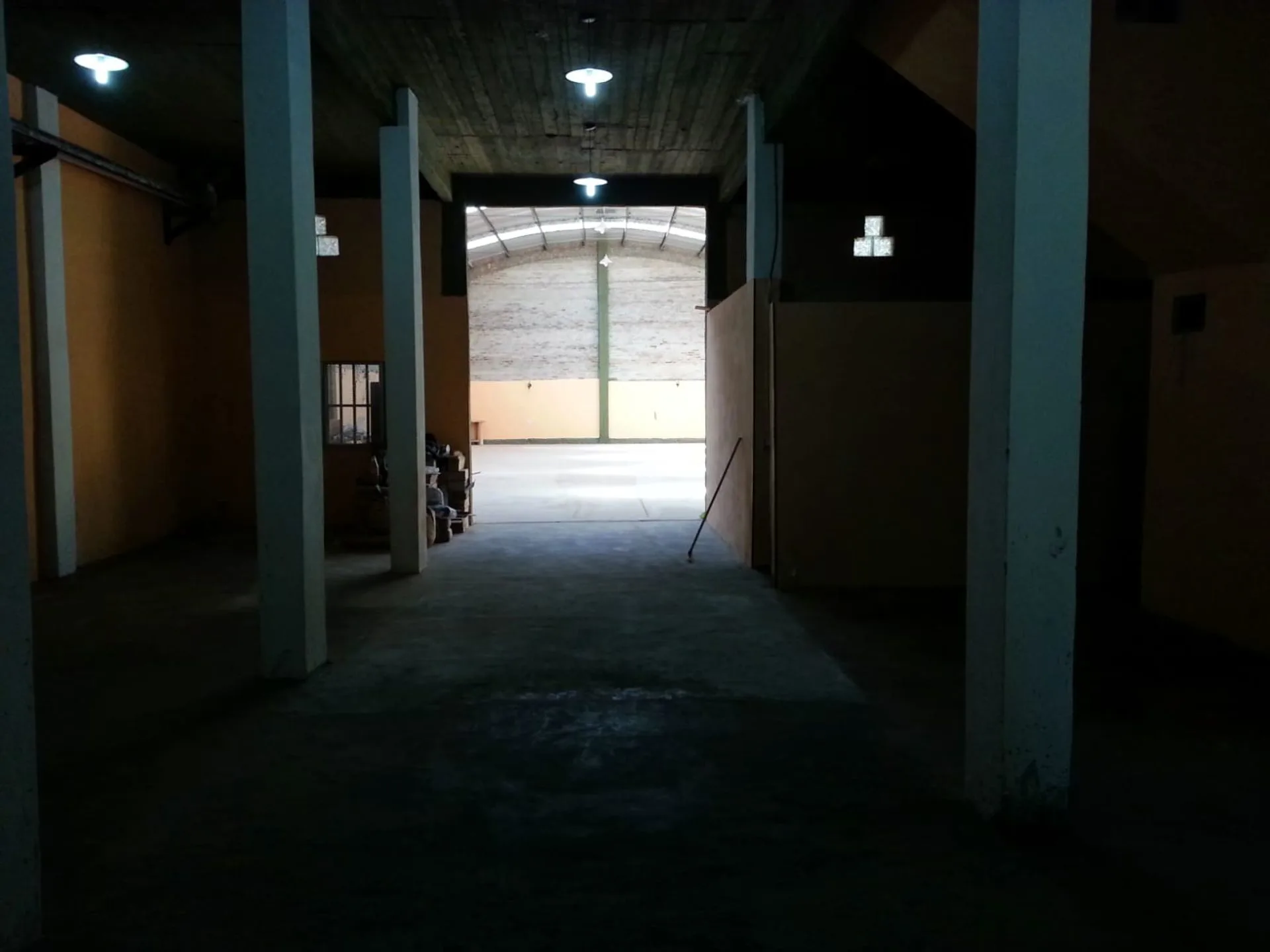 GALPON EN VENTA,  EXCELENTE UBICACION, SAN MIGUEL foto 3