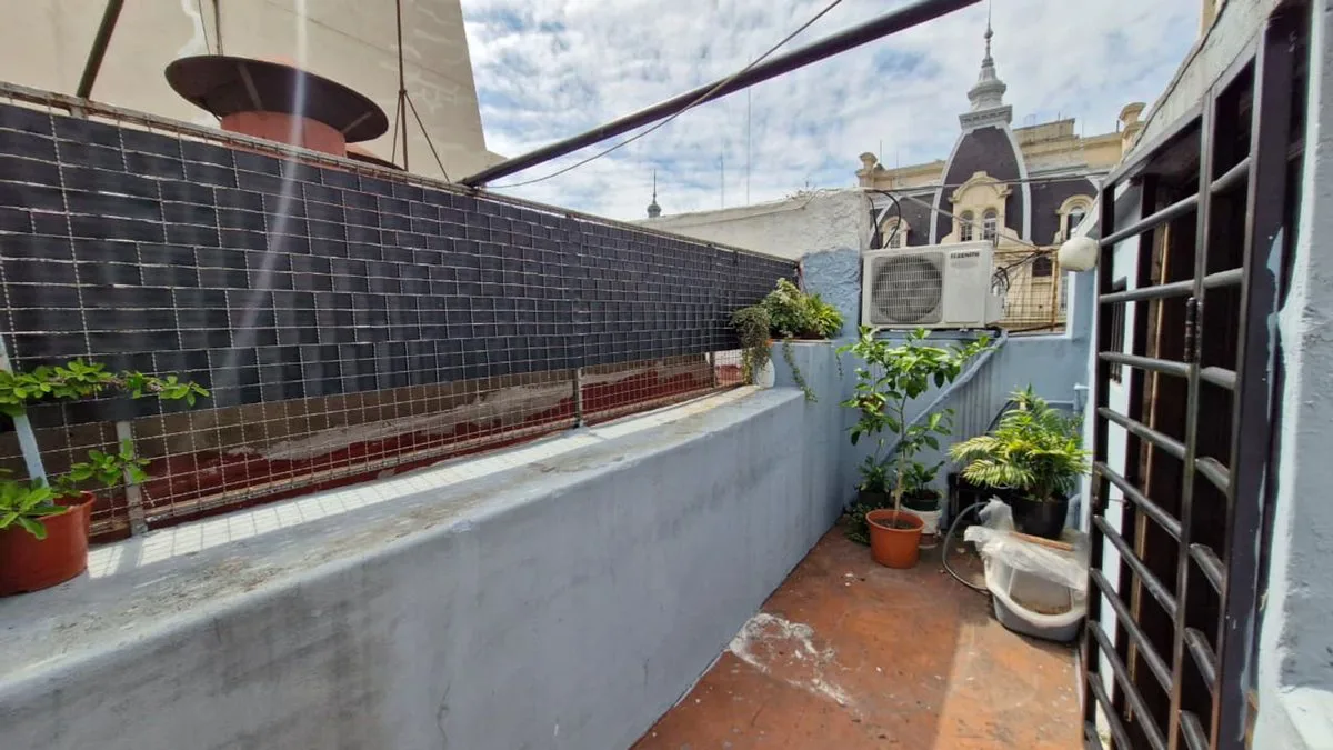 Venta Departamento 2 Ambientes. Terraza y Lavadero foto 3