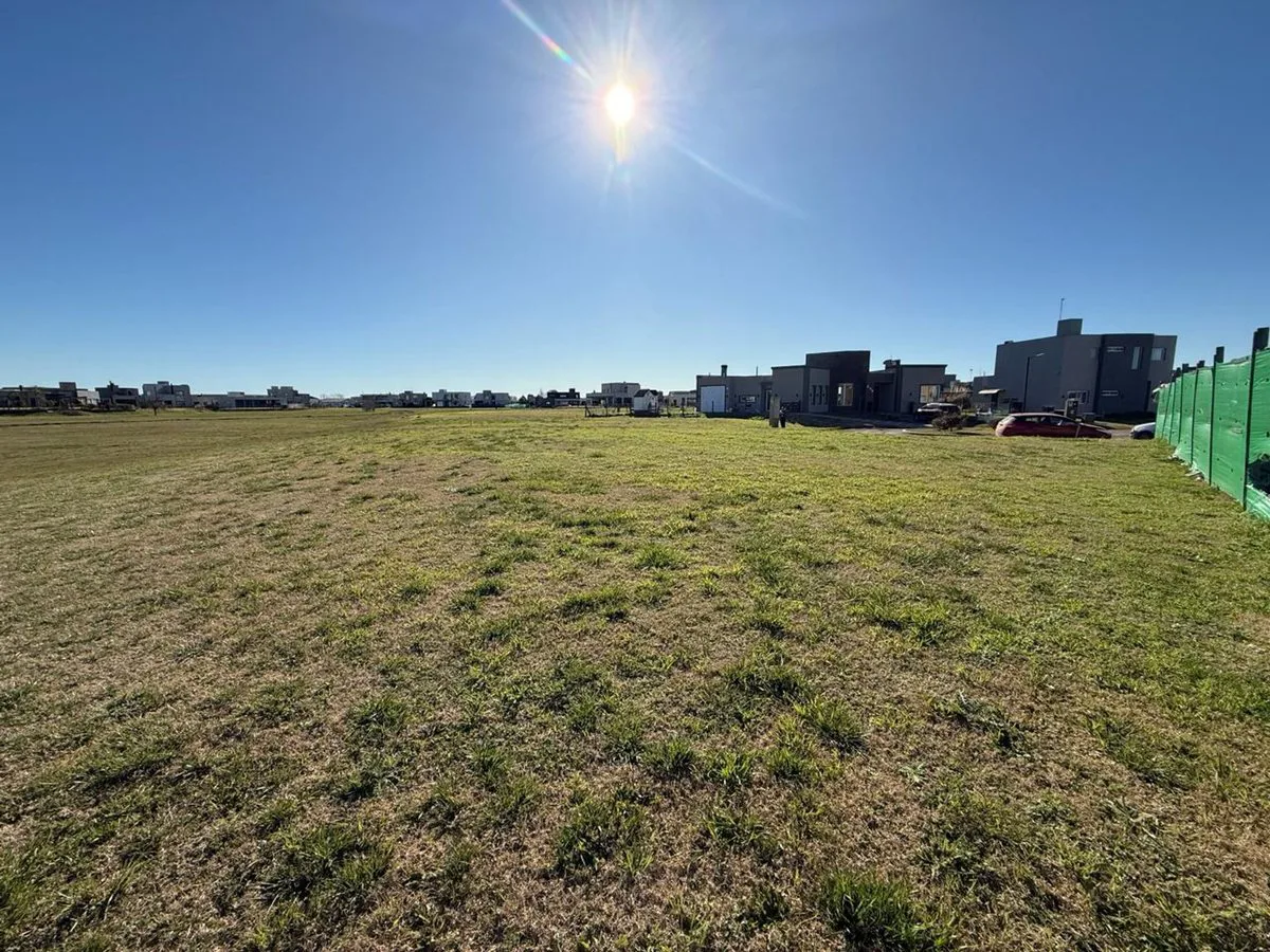 LOTE EN VENTA,BARRIO PRIVADO, HORIZONTES DEL SUR foto 3