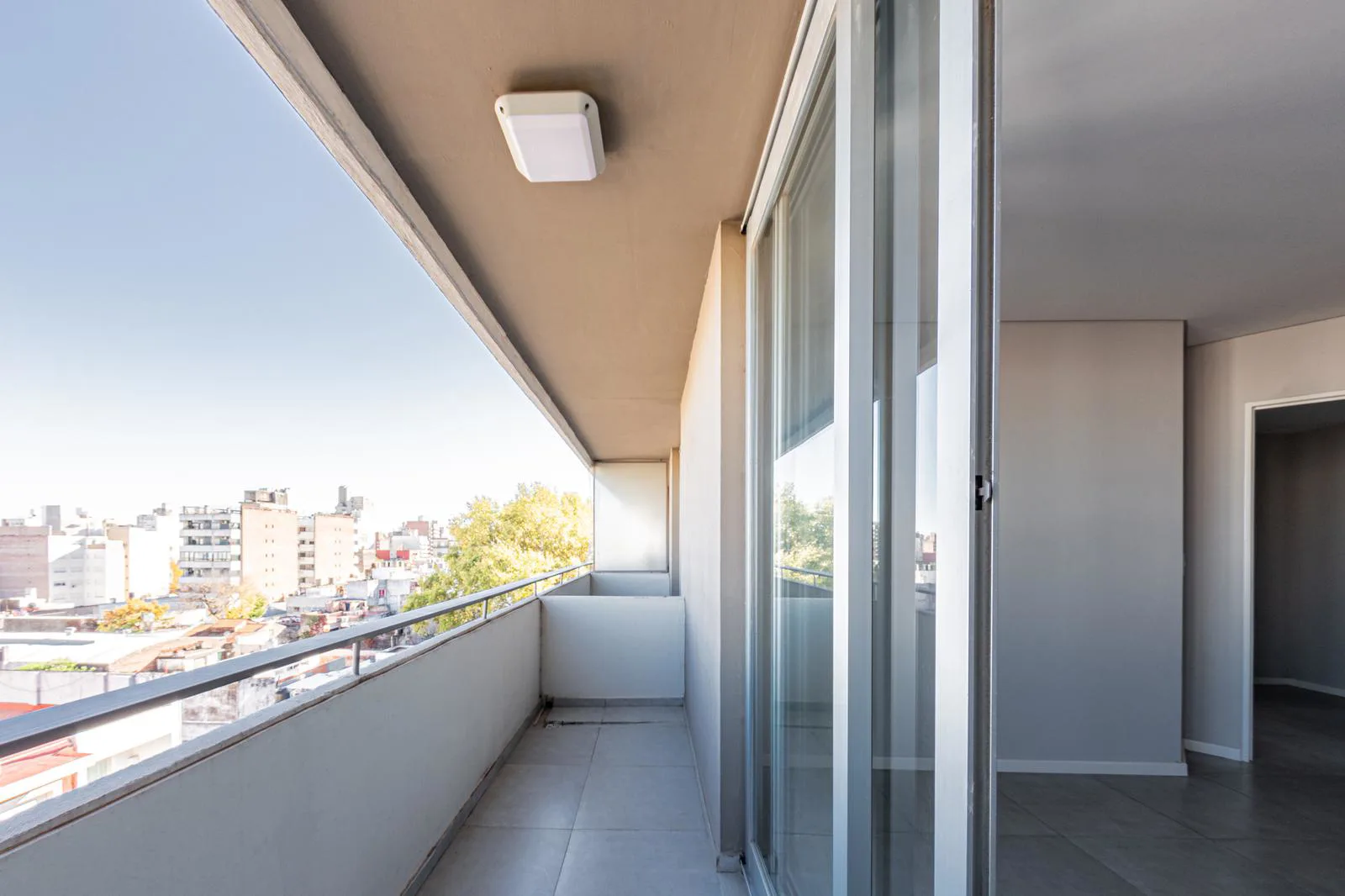 Colón 1800 - Departamento de 3 dormitorios  en venta - Rosario foto 2