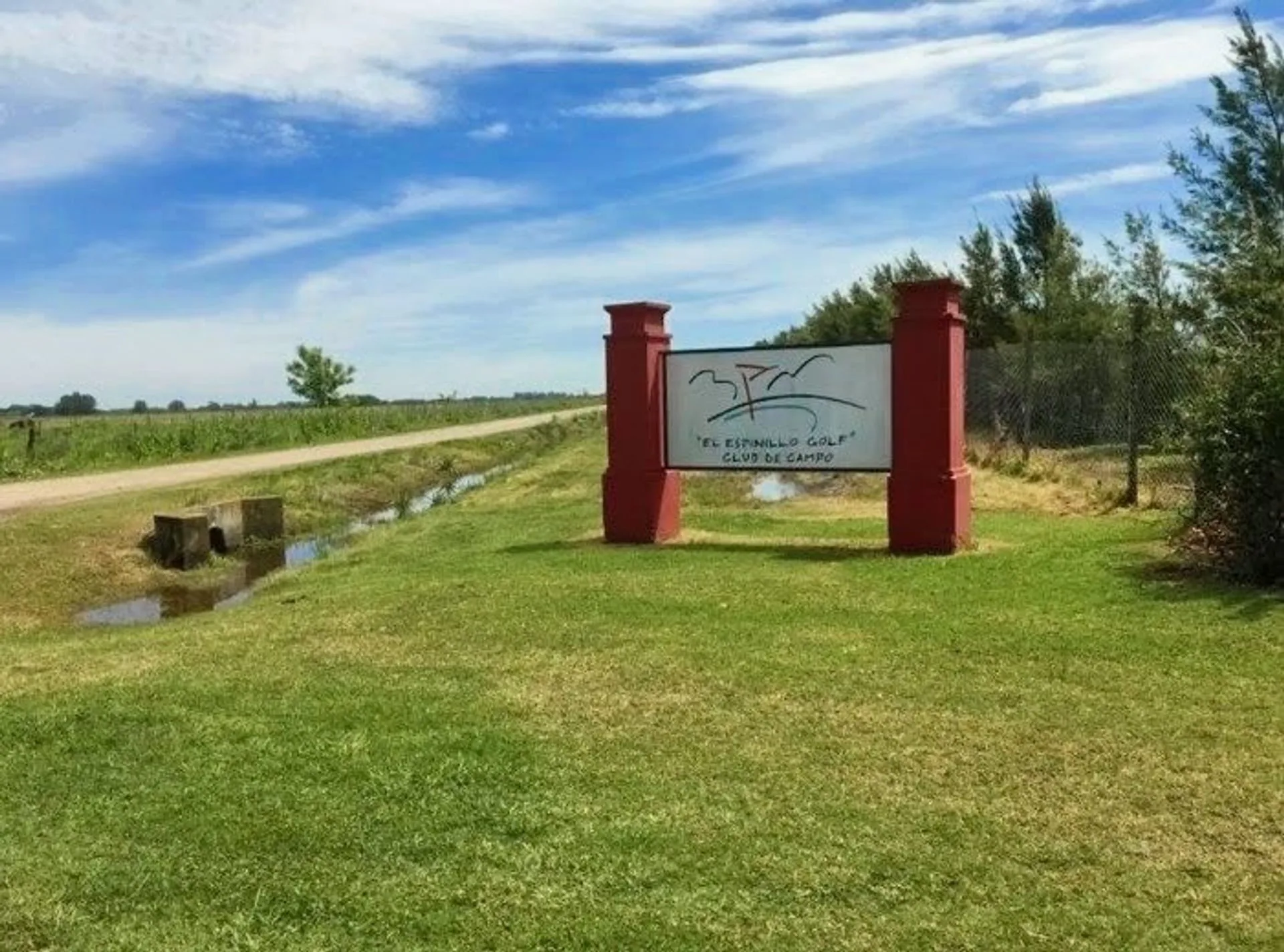 VENTA CASA 4 AMB   CARLOS KEEN   EL ESPINILLO GOLF foto 3