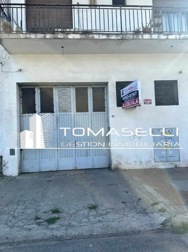 ALQUILER - GALPON 145 m2 APROX. -