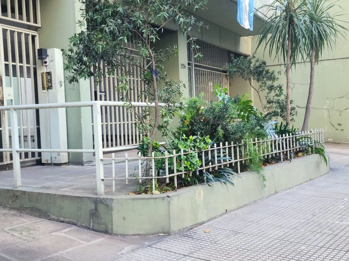 VENTA DEPTO 4 AMB COCHERA BAULERA RECOLETA foto 2