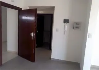 Departamento de 2 ambientes   con balcón en Liniers foto 2