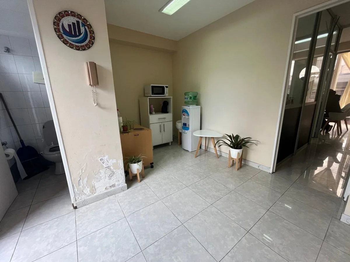 VENTA OFICINA SAN JUSTO foto 5