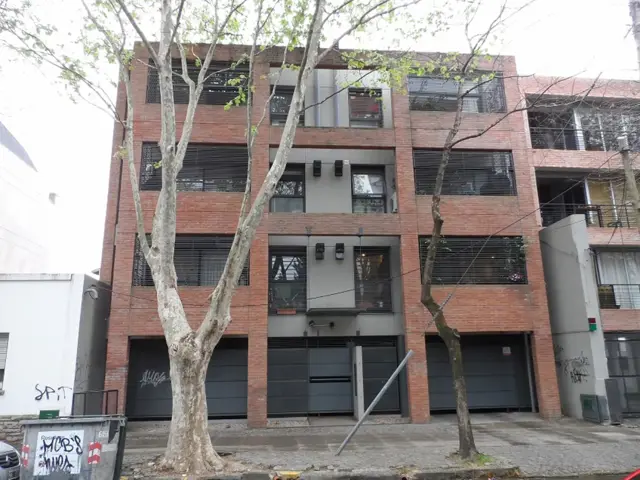 Excelente departamento con cochera