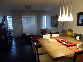 Excelente departamento con cochera foto 2
