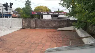 Propiedad bien ubicada ideal varios destinos, a refaccionar foto 4
