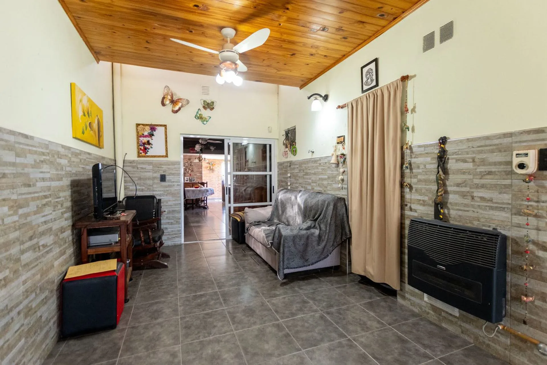 CASA EN VENTA EN SAUCE VIEJO, LISTA PARA MUDARSE foto 5