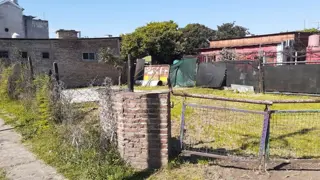 Venta de lote de 159 mts2 a 2 cuadras de Av. Alcorta foto 1