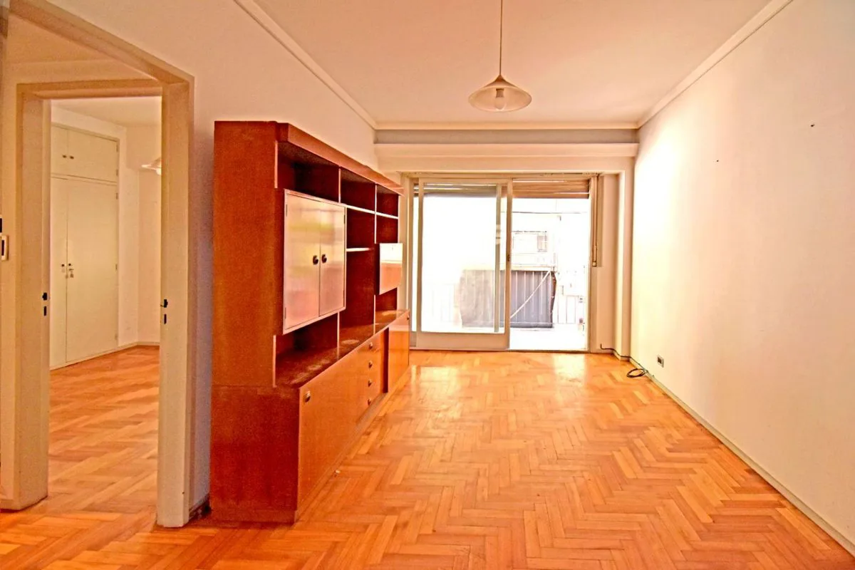Venta 2 ambientes con Patio y Balcon al frente foto 3