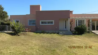 Venta Espectacular casa en Playas de Oro foto 1