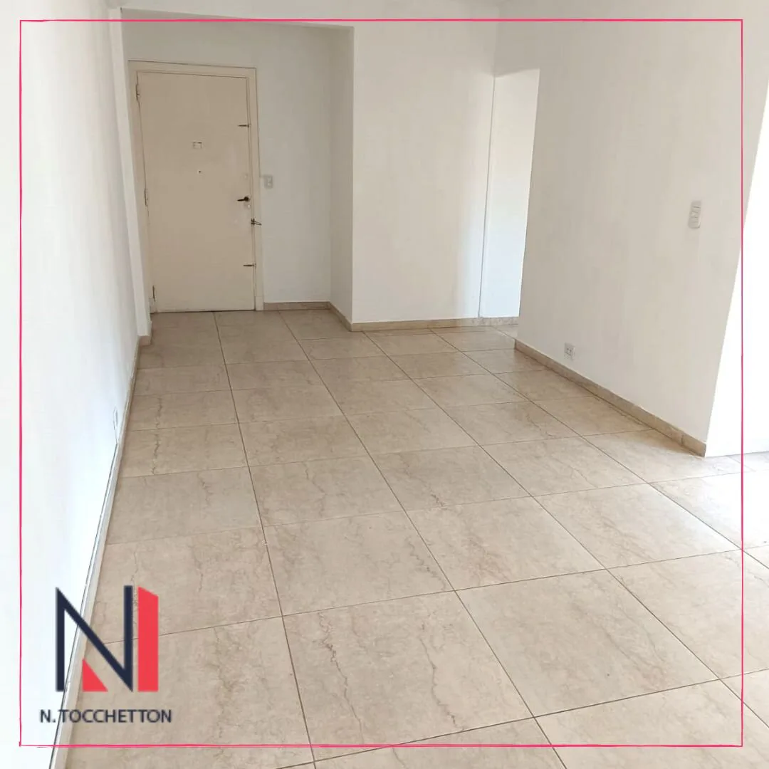 Venta depto 3 amb a media cuadra de Av Rivadavia foto 3