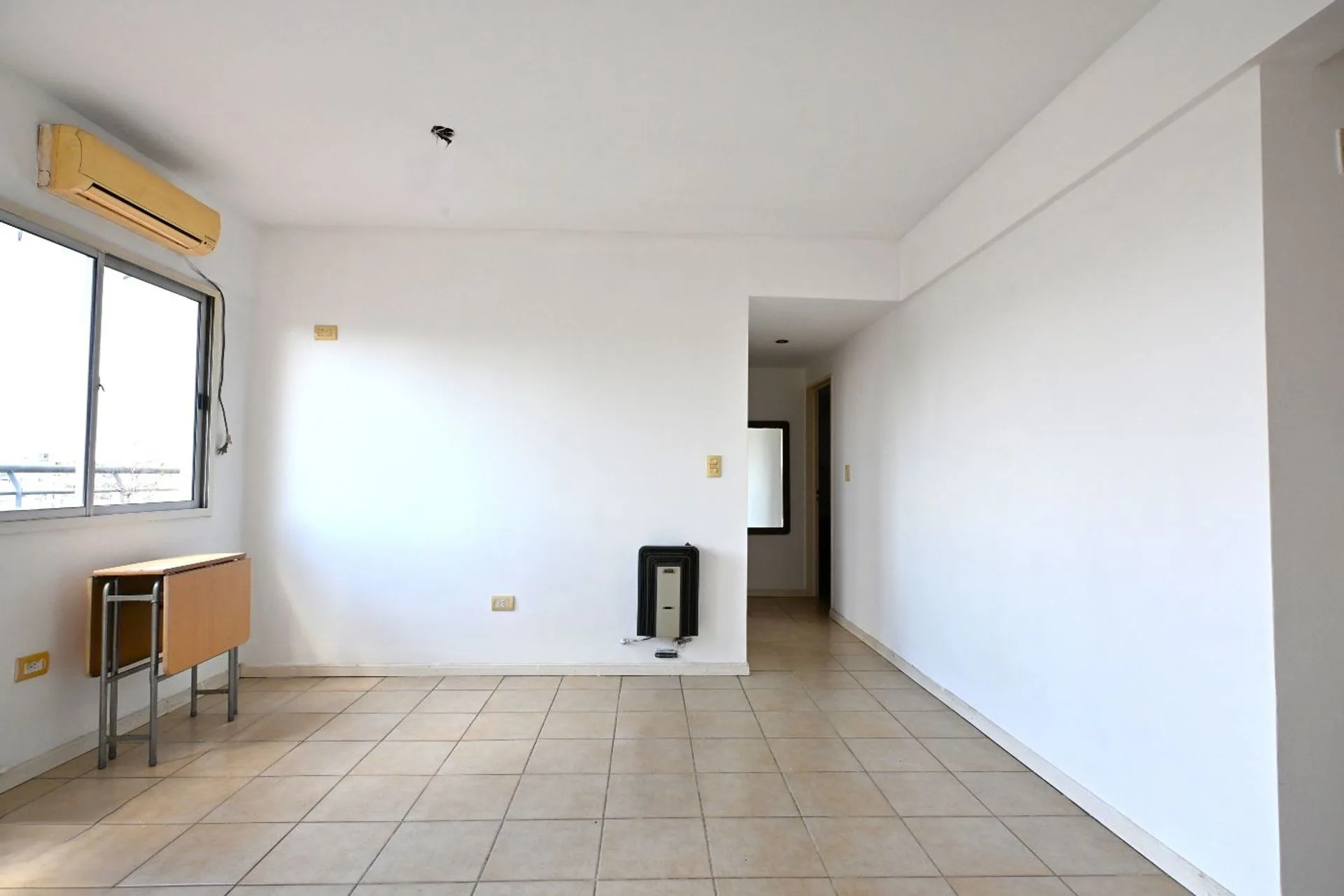 Venta  SEMIPISO 2 AMB con COCHERA y BALCON TERRAZA foto 5