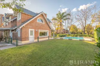 VENTA-Casa en Santa Maria De Los Olivos-Pilar foto 2