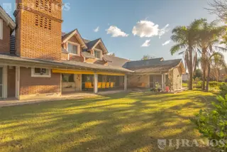 VENTA-Casa en Santa Maria De Los Olivos-Pilar foto 3