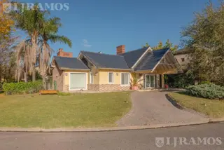 VENTA-Casa en Santa Maria De Los Olivos-Pilar foto 4