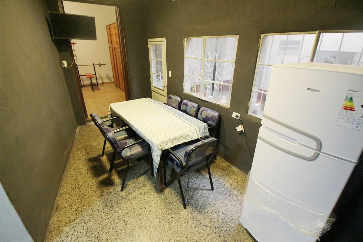 Venta Casa  Parque Patricios Garaje APTO CREDITO foto 4