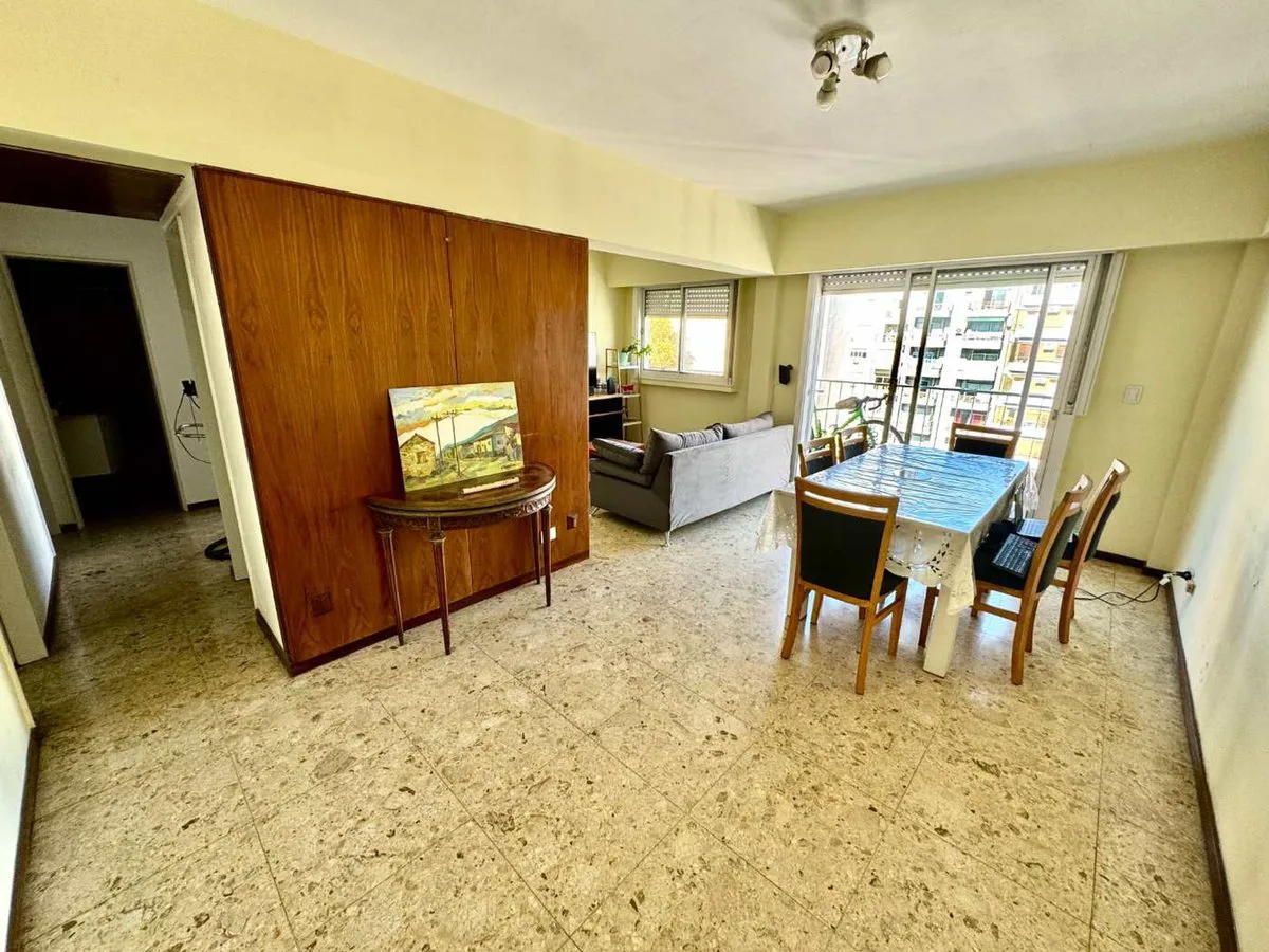 Venta Almagro Depto 4 Amb + Balcon, todo luz foto 2