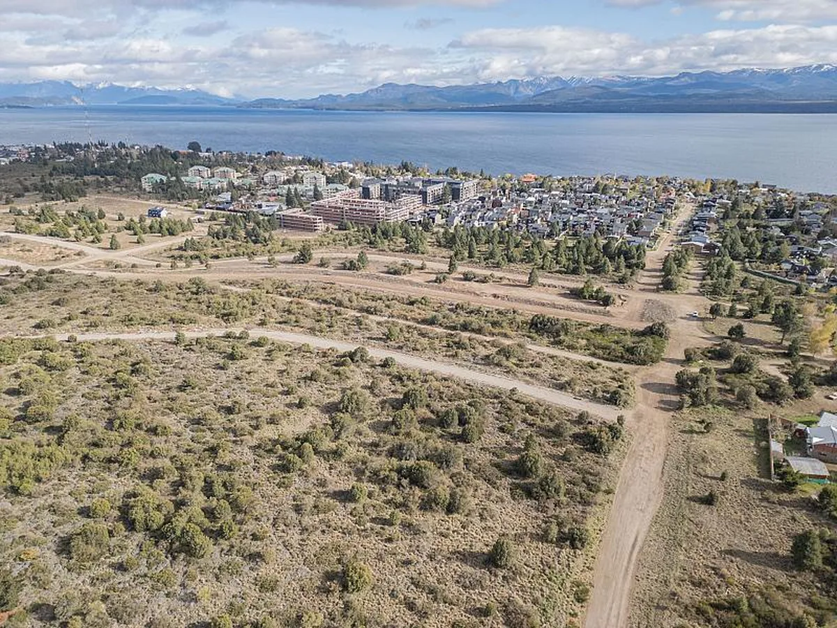Bariloche del Este . - Lote: 2 - Manzana: 178 foto 3