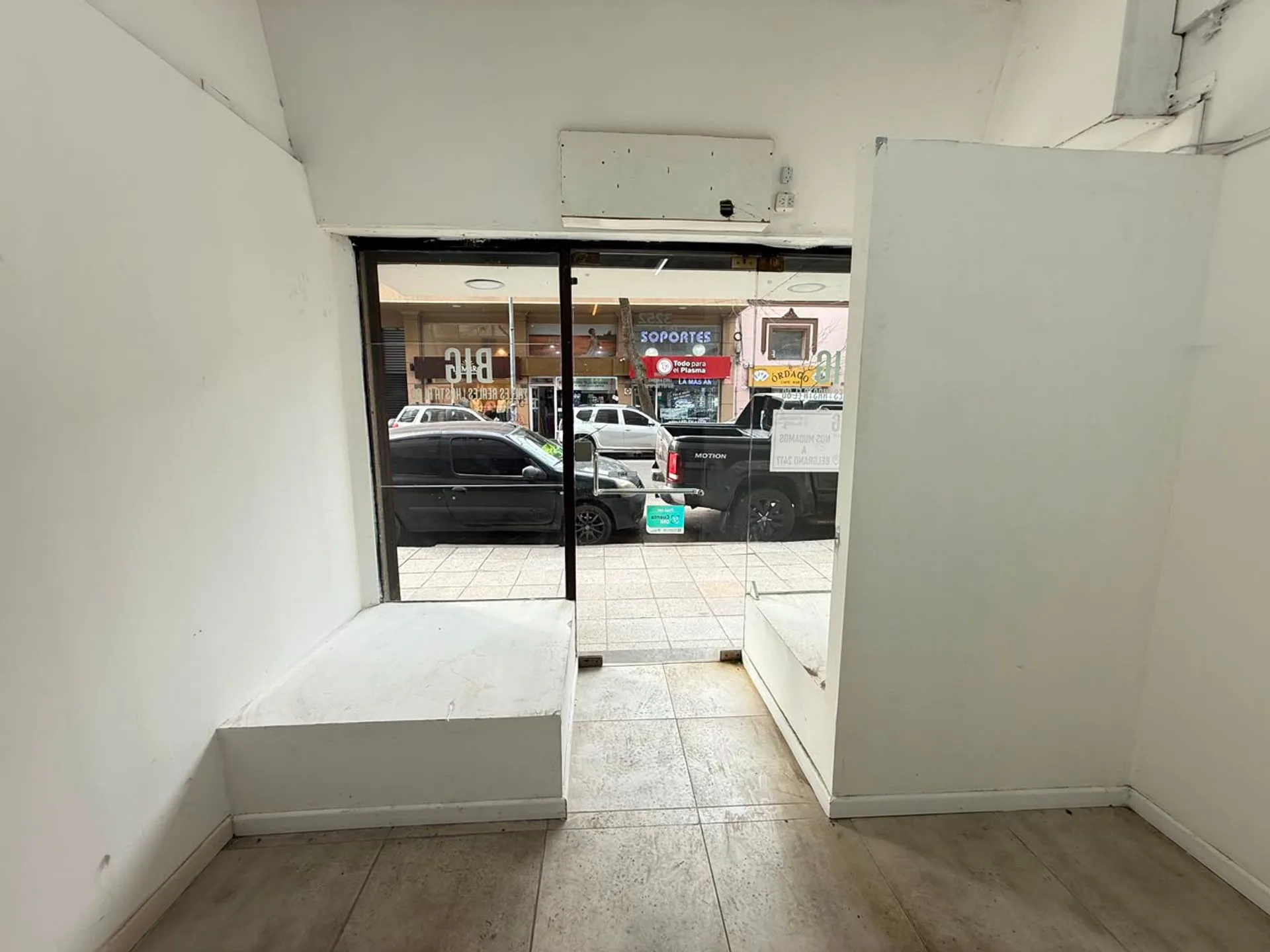 Alquiler Local Comercial Zona Centro foto 4
