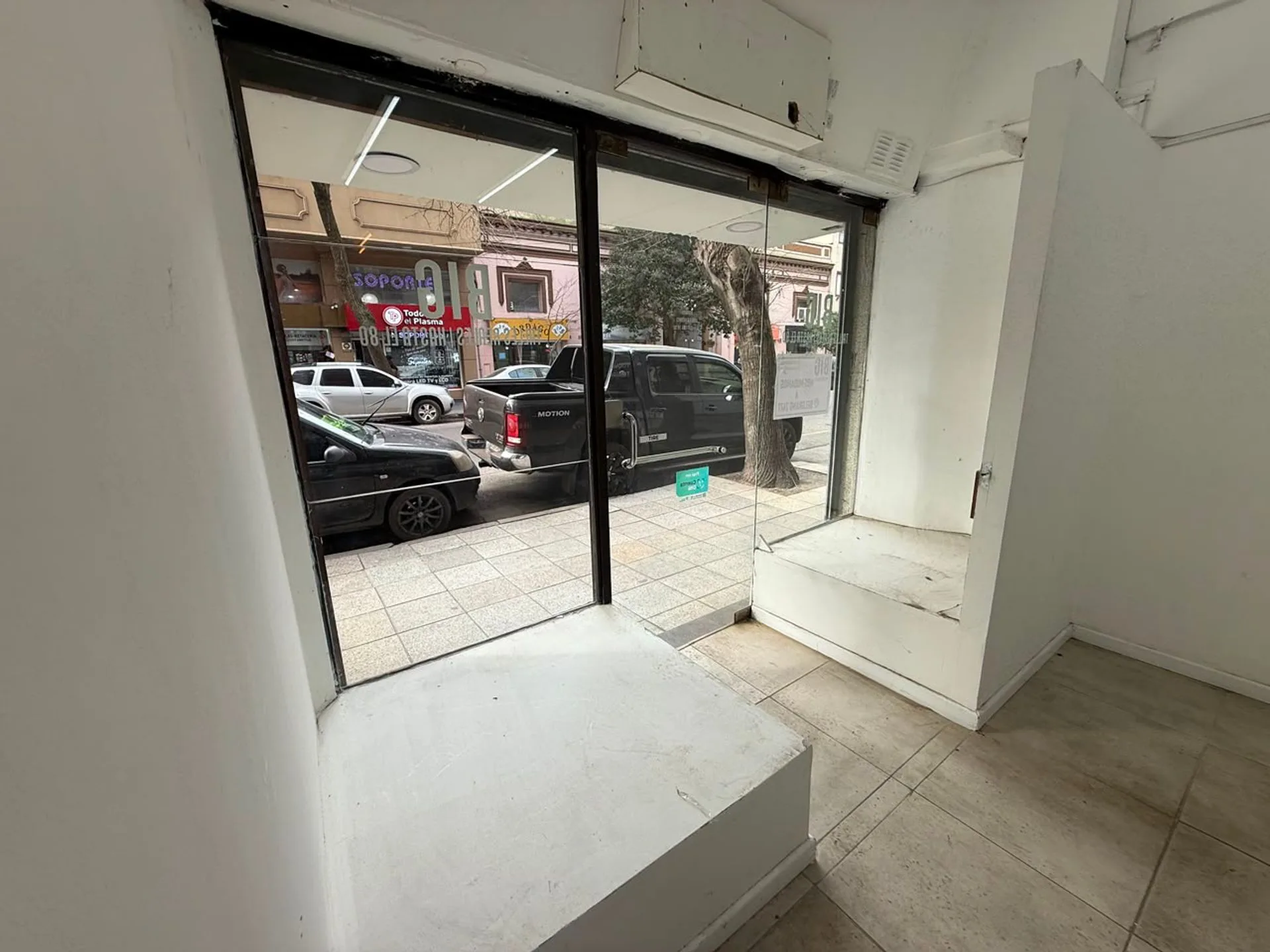 Alquiler Local Comercial Zona Centro foto 5