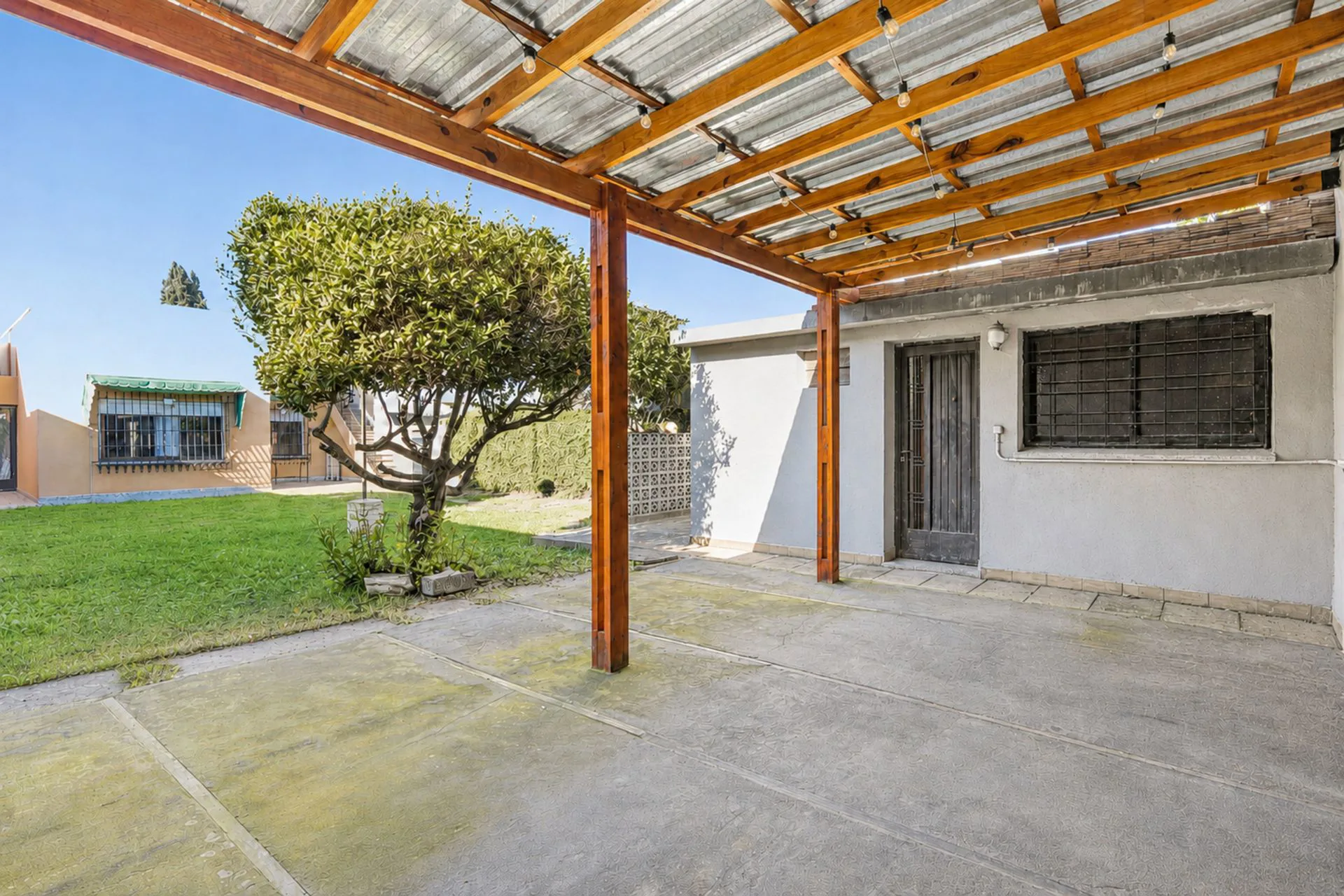 Venta Casa 4 ambientes Ramos Mejia foto 5