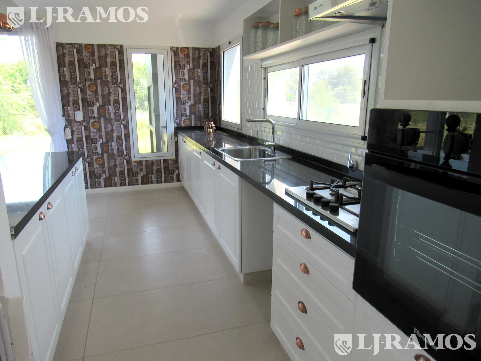 INCLUYE AMARRA. SIN MUEBLES. LOTE INTERNO. PILETA. EXCELENTE CALIDAD. foto 5