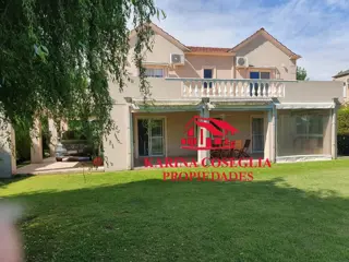 CASA EN VENTA BARRIO LOS JAZMINES. PILAR DEL ESTE foto 3
