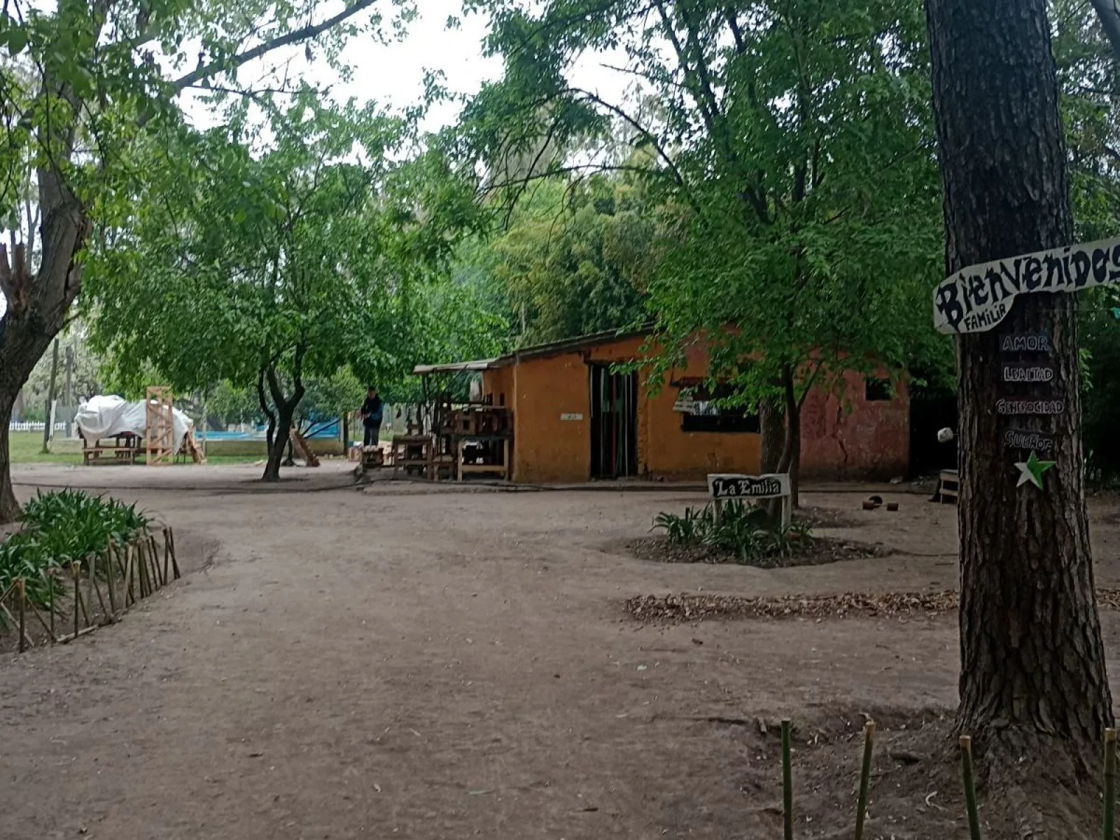VENTA CASA QUINTA EN LA CAPILLA FLORENCIO VARELA foto 3