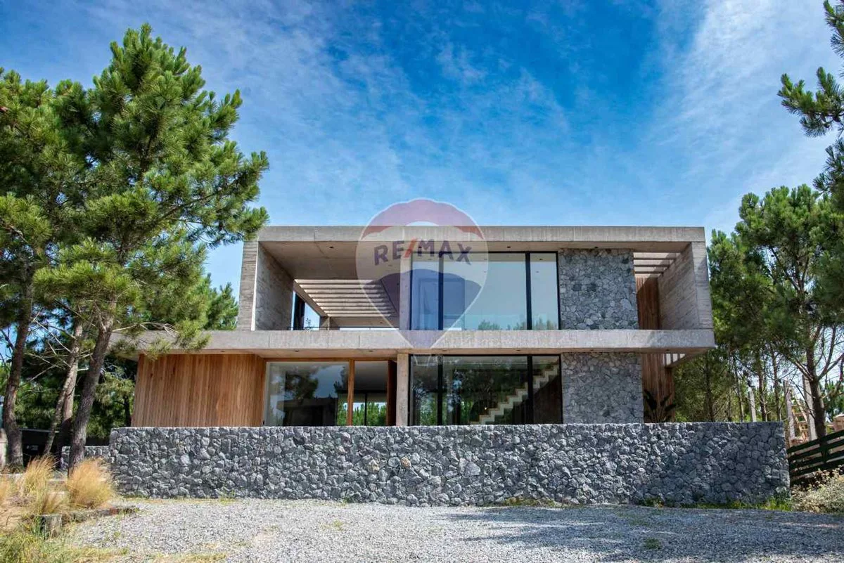 VENTA CASA COSTA ESMERALDA MAR foto 3