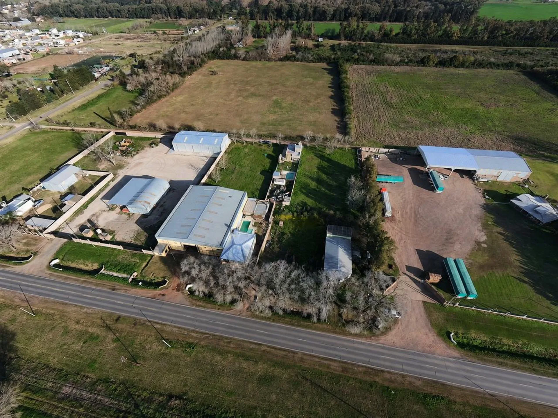 VENTA: LOTE DE 600MT SOBRE RUTA 33(APTO COMERCIAL) foto 4